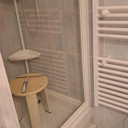 Apartamento Ideal Quartier Des Demoiselles : Plage, Commerces, Parking Prive - Fr-1-323-476 *